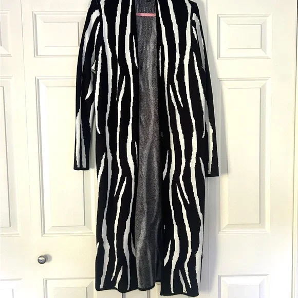 Banana Republic Zebra Print Long Cardigan Sweater M Medium - Picture 2 of 5